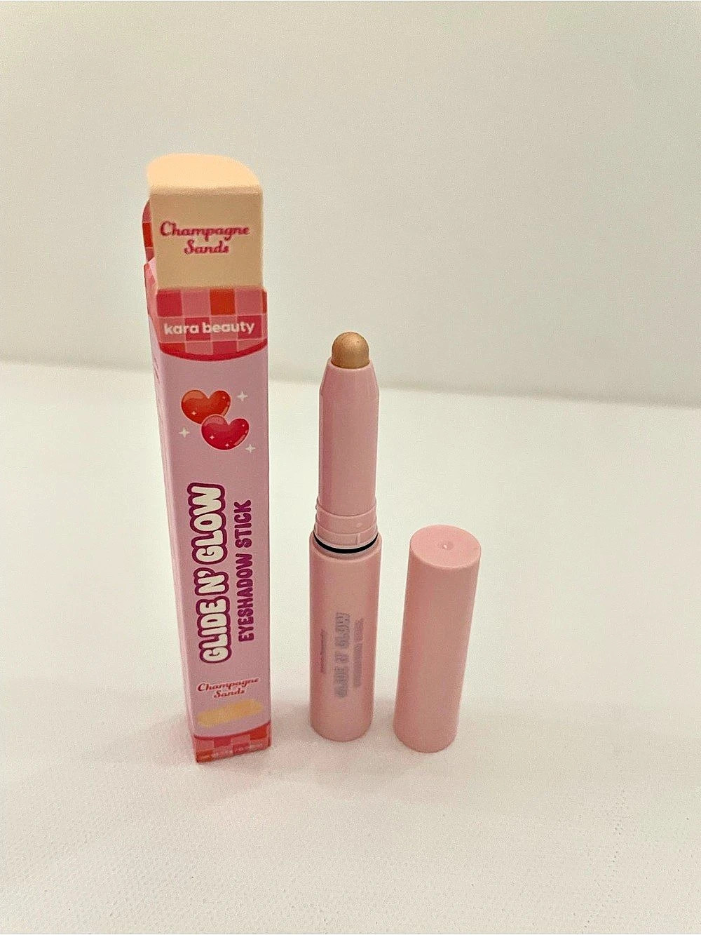 Kara Beauty Glide n' Glow Eyeshadow Stick -Champagne Sands, NWT